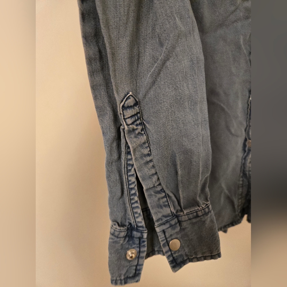 Ann Taylor‎ Blue Denim Button-Up Shirt - Picture 3 of 7